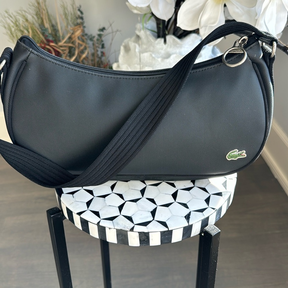 Lacoste Half-moon Shoulder Bag. Black.
